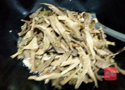 家常美味 腊肉炒笋干的详细做法
