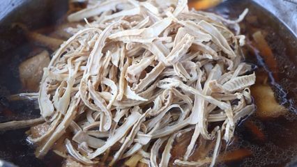 笋干炖肉 时间沉淀的醇厚滋味